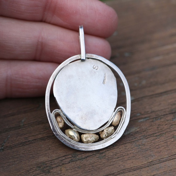 Handcrafted Mother Madonna Pendant in Solid Sterling Silver , No Chain - Picture 5 of 6